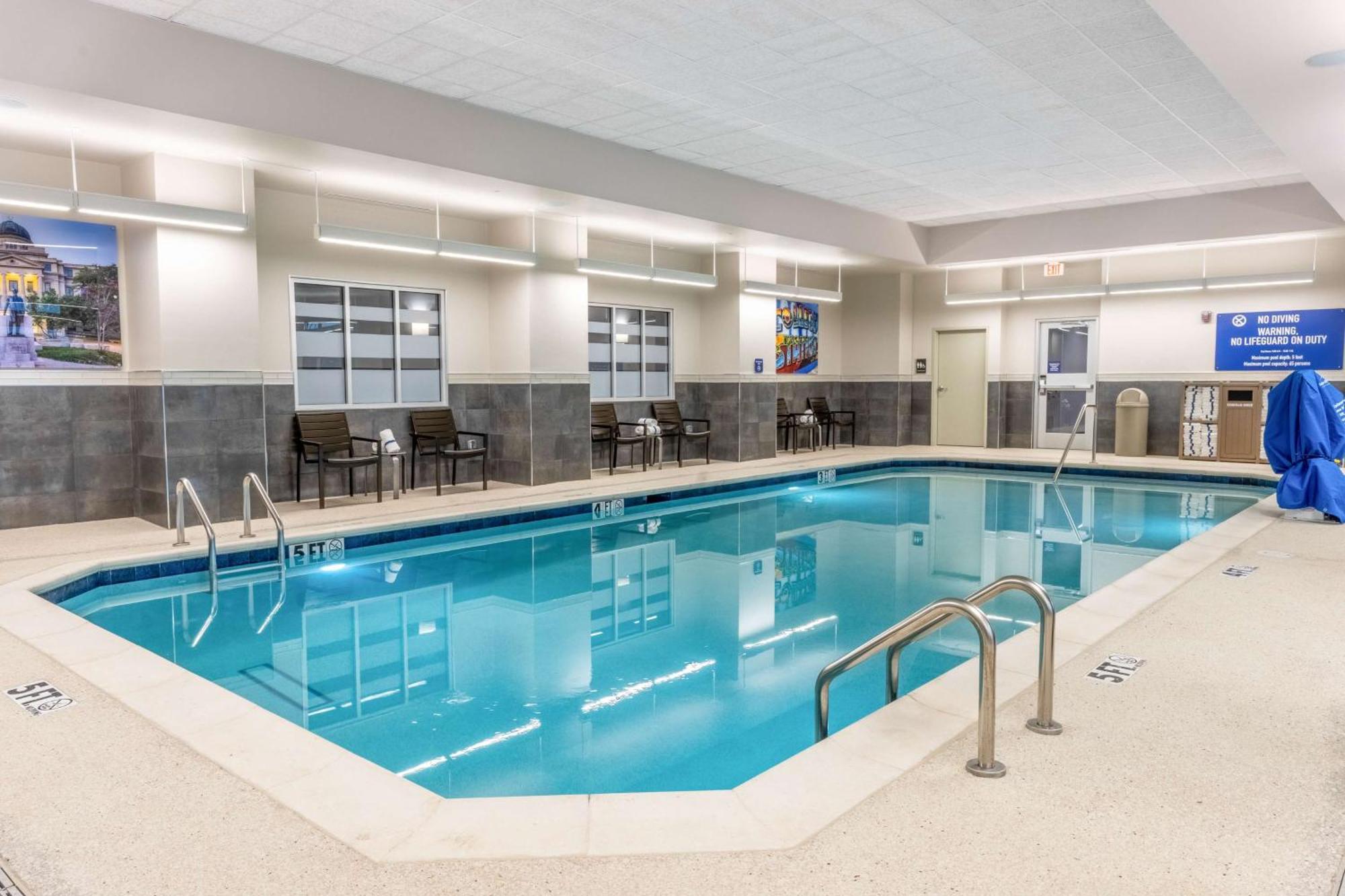 Drury Plaza Hotel College Station Bagian luar foto